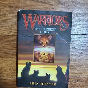 Warriors: The Darkest Hour by Hunter - soft cover book